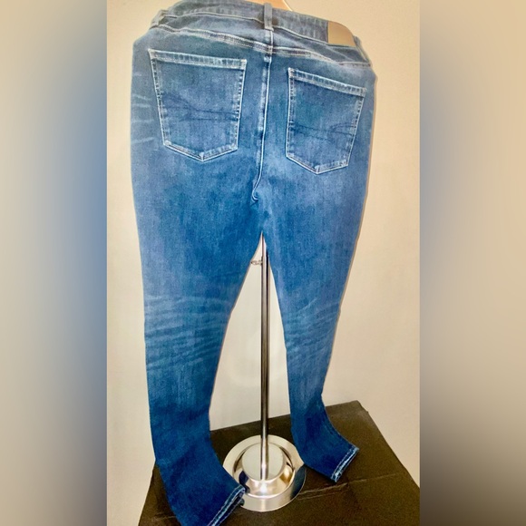 American Eagle Outfitters Stretch Relaxed Fit Blue Jeans - Picture 7 of 7